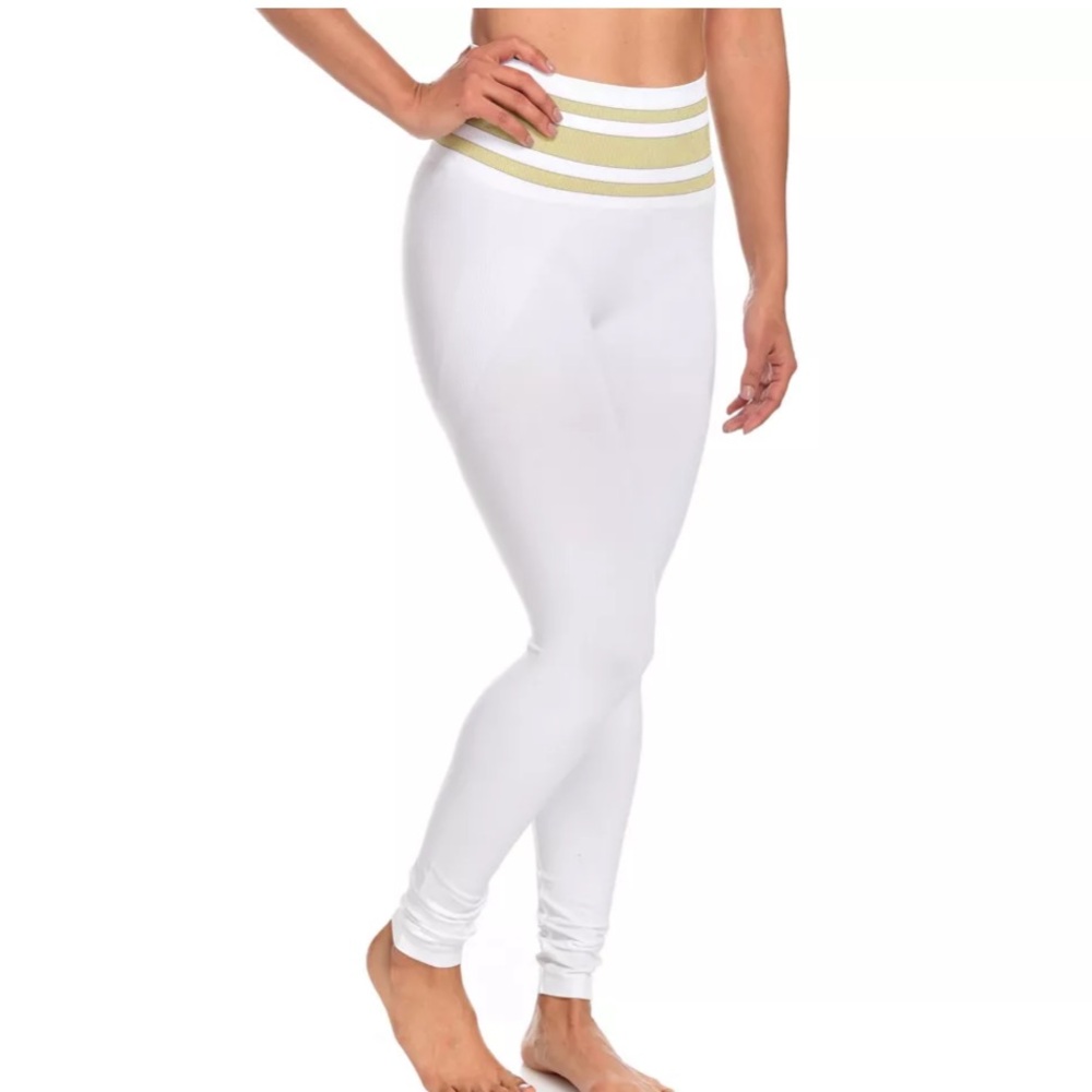 Women’s Sankom Activewear Legging in‎ White & Gold